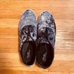 Clarks Slip-on Tie-Dye Sneakers